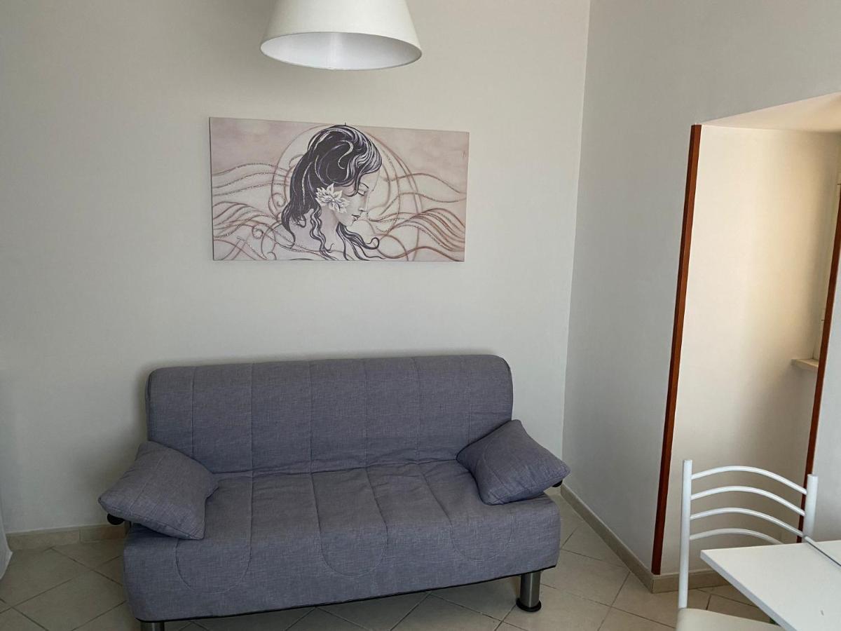 Nyx Dea Della Notte Apartment Бари Екстериор снимка
