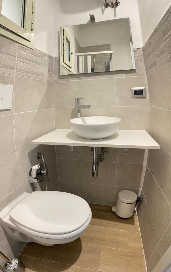 Nyx Dea Della Notte Apartment Бари Екстериор снимка